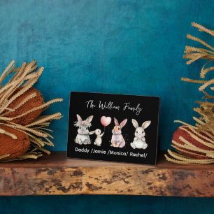 Photo Plaque de famille de lapin de Pâques mignon – Pers