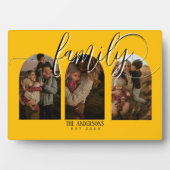 Photo Plaque de script de famille d'arc jaune moderne 3 (Devant)