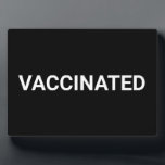 Photo Plaque personnalisable en noir blanc vacciné<br><div class="desc">Plaque personnalisable en noir blanc et vacciné Signminimaliste simple élégant style noir et blanc</div>