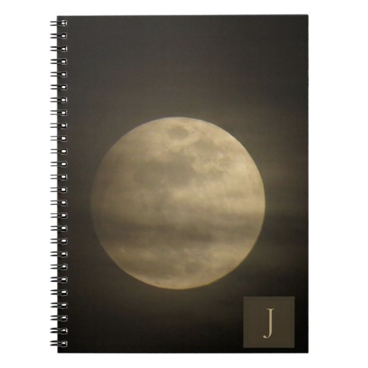 Photo pleine lune avec carnet doux et clouds (Devant)