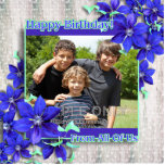 Photo Sculpture Jolie Clematis Anniversaire Photo Cadre<br><div class="desc">Des fleurs Clematis violettes et lumineuses, associées à votre photo de groupe sur du bois comme cadre photo d'anniversaire arrière - plan du groupe (nous tous). Ajoutez votre propre photo en modèle fourni. Ces sculptures photographiques font des cadres photo attrayants avec un stand spécial pour pouvoir être placé sur un...</div>