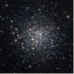 Photo Sculpture Le groupe globulaire M72 tient le premier rôle<br><div class="desc">La photo étoilée noire de ciel de la NASA avec le scintillement lumineux se tient le premier rôle. C'est une photographie de l'espace montrant au groupe d'étoile globulaire 72 plus malpropres (M72). Elle a été prise par le télescope spatial de Hubble, et montre environ 100.000 des étoiles dans le groupe,...</div>