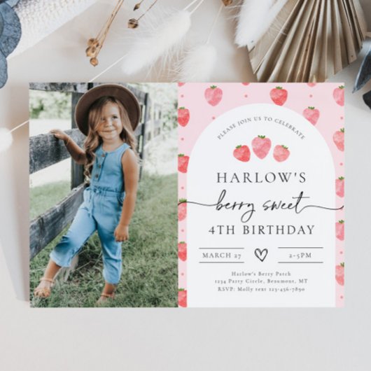 Photo Strawberry Invitation d'anniversaire | frais