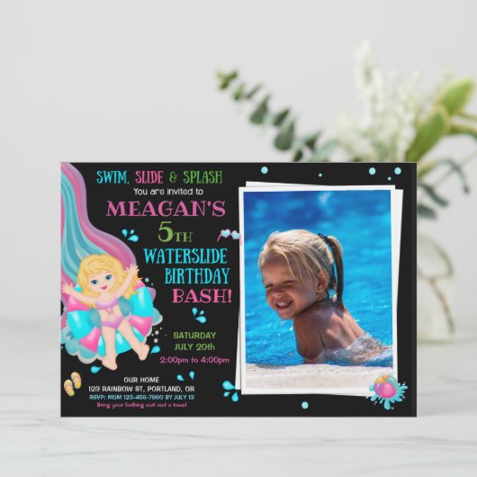 Photo Waterslide anniversaire invitation Pool (Debout devant)