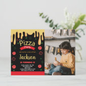 Photo Yellow Red Green Pizza Invitations Anniversa (Debout devant)