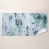 PHOTOGRAPHIE DE VOLCANO DE VUE AÉRIENNE COUVERTE D (Serviette de bain)