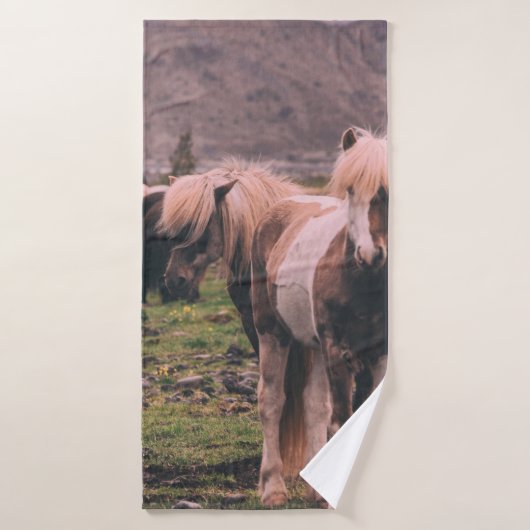 PHOTOGRAPHIE DES CHEVAUX À FAIBLE INFLUENCE (Serviette de bain)