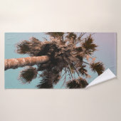 Photographie en angle bas du plante de palme (Serviette de bain)