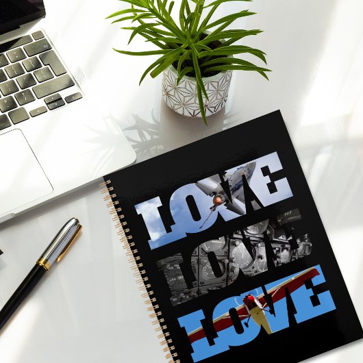 Photos d'avion dans le cadre LOVE, Aviation Simple