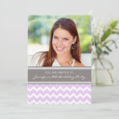 Photos gris mauve 18e anniversaire Invitations (Debout devant)