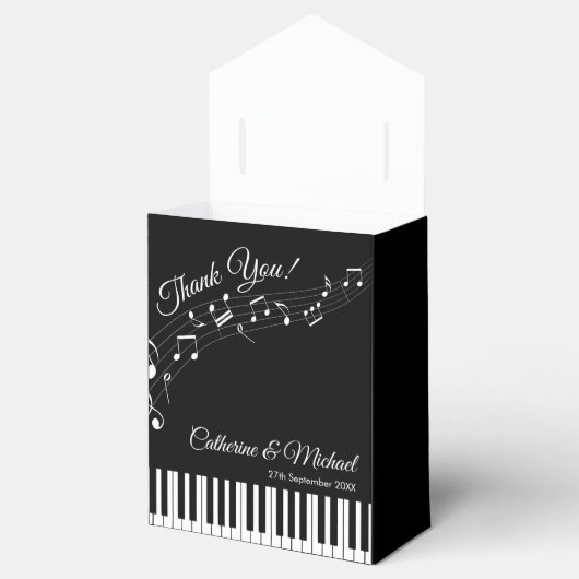 Piano Keys Musical Notes Zwart-wit bruiloft Bedankdoosjes (Geopend)