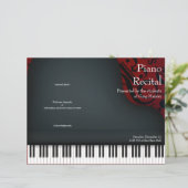 Piano noir sur rouge plié programme de considérant (Debout devant)