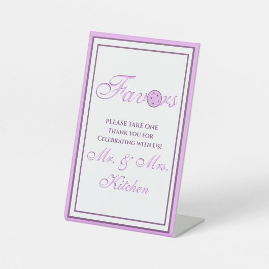 Pickleball Bruiloft Gepersonaliseerde Lavendel en  Reclamebord Met Voetstuk (Voorkant)