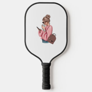 pickleball paddles lief meisje drinkt koffie