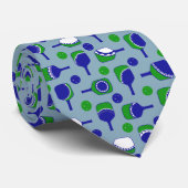Pickleball Paddles met Fun Cutouts Blauw & Groen Stropdas (Opgerold)
