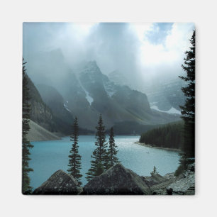 Picturesque Moraine Lake uit het nationale park va Magneet