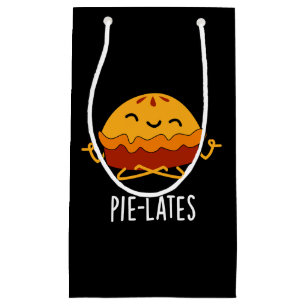 Pie-lates Funny Food Pie Pun Dark BG Klein Cadeauzakje