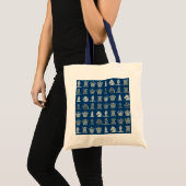Pièces d'échecs dans le sac bleu de rangées (Devant (produit))