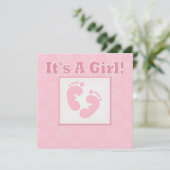 Pieds bébé C'est une fille Invitation Baby shower (Debout devant)