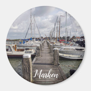 Pier met boten en jachten in Marken Nederland Magneet