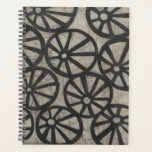 Pierre - Roues<br><div class="desc">Pierre IV de Chariklia Zarris. Motif avec des formes répétitives en forme de roue.</div>