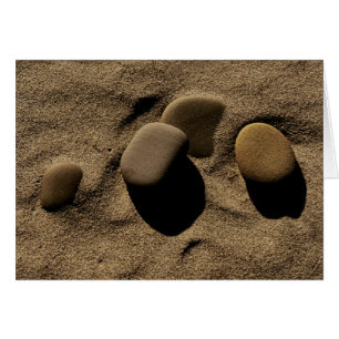 Pierres dans le sable