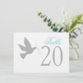 Pigeon gris avec des numéros de table de mariage b (Debout devant)