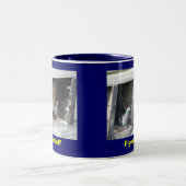 Pigeonholed? Tweekleurige Koffiemok (Center)