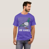 Pigeons zijn leugenaars die echte spionnen aantrek t-shirt (Voorkant volledig)