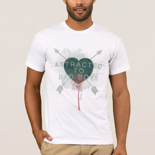 Pijl   "Aangetrokken naar slechte jongens" doorbor T-shirt