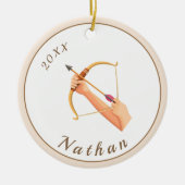 Pijl- en hoeknaam en pasteipap keramisch ornament (Voorkant)