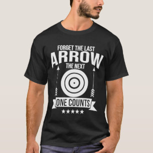 Pijl-schoentjes voor boogschieten met traditionele t-shirt