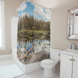 Pijn Tree Lake Reflection // Natural Light Douchegordijn