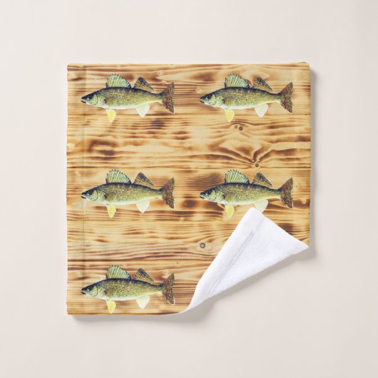 Pikes de walleye sur des planches en bois (Gant de toilette)