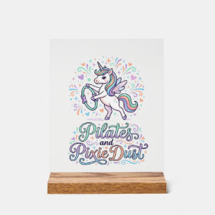 Pilates de Licorne et Poussière de Fée sur Fond Bl