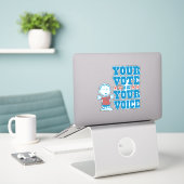 pinda's | Linus - Uw stem is uw keuze Sticker (Laptop op bureau)