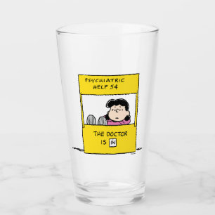 pinda's   Lucy en de dokter zijn in Glas