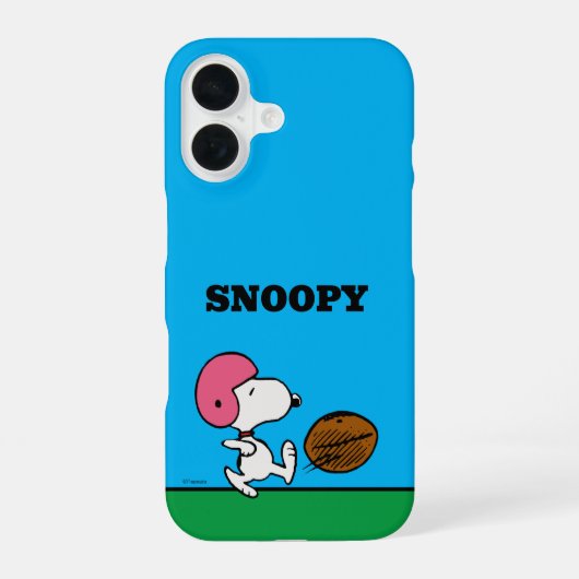 pinda's | Snoopy Football Kicker iPhone 16 Hoesje (Achterkant)