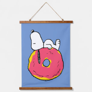 pinda's   Snoopy Pink Donut Hangend Wandkleed