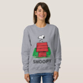 pinda's | Snoopy Resting on Doghouse Trui (Voorkant volledig)