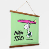 pinda's | Snoopy rijdend naar het Surf Hangend Wandkleed (Gebogen)