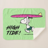 pinda's | Snoopy rijdend naar het Surf Sherpa Deken (Voorkant (horizontaal))