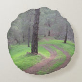 Pine Forest Road Rond Kussen (Achterkant)