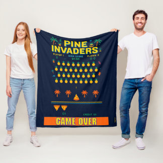 Pine Invaders-Pineapple Empire Retro Games Series Fleece Deken