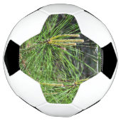 Pine Needles van Kenneth Yoncich Voetbal (Gedraaid)