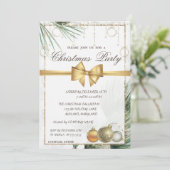 Pine Tree Branches, Balls, Bow Gold Kerstparty Kaart (Staand voorkant)