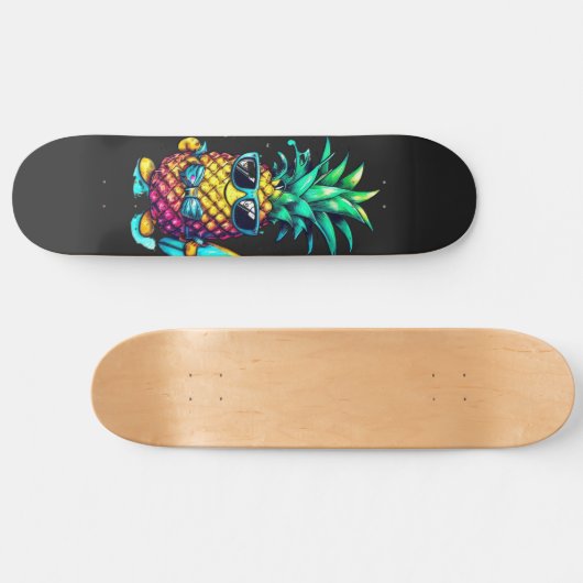 PINEAPPLE THE FRUIT OF FUN AND RELAXATION SKATEBOARD (Horizontaal)