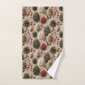 Pinecones d'hiver et baies rouges (Serviette à main)