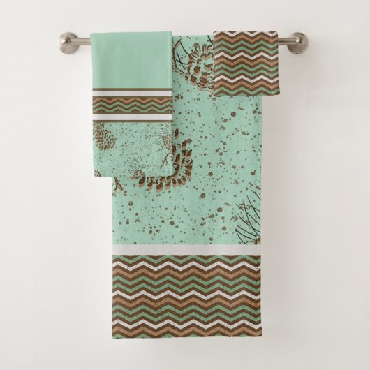 Pinecones en noodlijdende Chevron Stripes Cabin Bad Handdoek (Insitu)