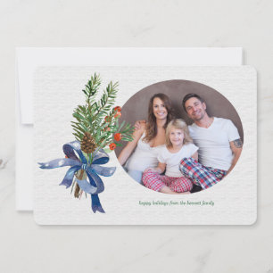 Pines Berries en Bow Holiday Photo Card Feestdagenkaart